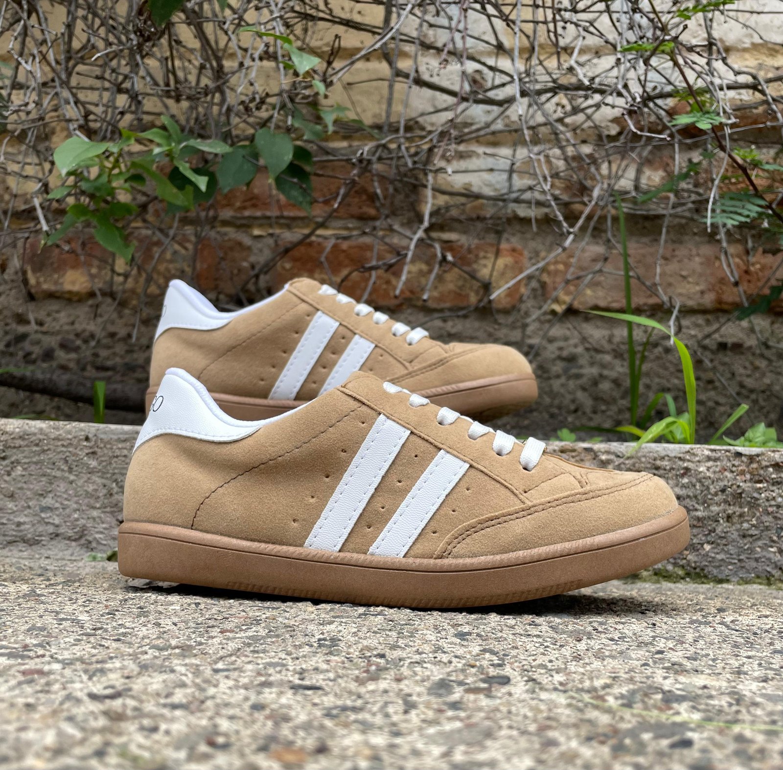 BEIGE ZAMBA